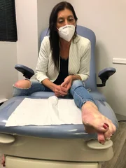 Danielle Cosgrove showing her Foot condition