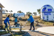 Die unbesiedelte Extremadura zieht mit ihrem spektakulären Sternenhimmel Menschen aus aller Welt an. Die Sternwarte „Entre encinas y estrellas“ unterhält auf seinem Gelände mehrere Observatorien.