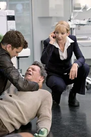 Unglaubliche Vorfälle ereignen sich: Peter (Joshua Jackson, l.), Walter (John Noble, M.) und Olivia (Anna Torv, r.) versuchen diese aufzuklären ...