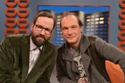 EinsPlus KRÖMER - DIE INTERNATIONALE SHOW, am Samstag (02.11.13) um 20:15 Uhr. "KRÖMER - Die internationale Show" verspricht wieder spannende Gäste und mehr Spontaneität, als manch einem lieb sein dürfte. Die Zuschauer können sich auf wirklich wichtige Gespräche freuen; dafür nimmt sich der Mann aus Neukölln in seiner unnachahmlichen Art wieder viel Zeit. Kurt Krömer (li.) mit Martin Brambach.