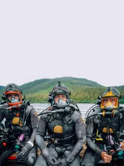Divers ready to dive.