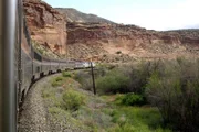 SWR Fernsehen EISENBAHN-ROMANTIK, "California Zephyr - von San Francisco in die Rocky Mountains", am Freitag (13.09.13) um 14:15 Uhr. Nach der ersten Nacht - der California Zephyr im Ruby Canyon.