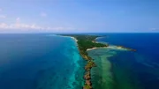 Schöne Inselwelt. Balesin Island  ist in Privatbesitz.