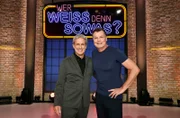 Treten bei "Wer weiß denn sowas?" als Kandidaten an: Der ehemalige Profi-Fußballspieler Pierre Littbarski (l.) und der ehemaligen Profi-Fußballspieler Thomas Helmer (r.).