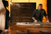 Lord Asriel (James McAvoy)
