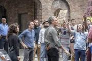 Als ein Artikel über Dwayne Pride veröffentlicht wird, in dem er des Machtmissbrauchs beschuldigt wird, gibt es große Aufstände gegen ihn ...