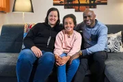 Stephanie, Natascha und Dennis Ulayayi
