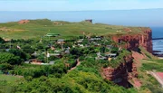 NDR Fernsehen KLEINGÄRTNER AUF HELGOLAND, TEIL 1, "Ackern am Abgrund", am Mittwoch (23.03.11) um 18:15 Uhr. Kleingärten am Kliff. BILDER KÖNNEN FÜR ALLE 3 TEILE GENUTZT WERDEN.