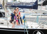 Familie Grundlehner aus Romanshorn TG auf ihrem Segelboot