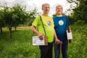 Darko Karamazan (li.) und Vlado Ladarevic (re.) sind Schlangenfänger und den ganzen Sommer über verstärkt gefragt.