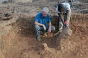 Auf den Spuren der Terrakotta-Skulpturen: Archäologe Peter Breunig erforscht mit seinem Team die Geheimnisse der Nok-Kultur und ihrer faszinierenden Kunst.