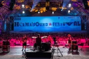 Beim 9. Heimatsound-Festival brachten im August 2024 einige der bekanntesten Bands der Szene den typischen 'Heimatsound' auf die legendäre Bühne des Passionstheaters in Oberammergau. Dieses Mal dabei: My Ugly Clementine.