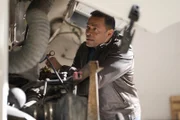 Ronald (Mario Van Peebles)