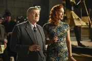 Vincent Hogg (Martin Jarvis) und Lola Brewster (Hannah Waddingham)