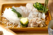 Das meisterhaft geschnittene Sashimi von Akira aus Tokio
