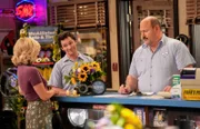 (v.l.n.r.) Audrey McAllister (Rachel Bay Jones); Georgie Cooper (Montana Jordan); Jim McAllister (Will Sasso)