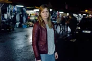 Michelle Grabowski (Julia Jentsch) macht sich auf die Suche nach ihrer Tochter, die unter mysteriösen Umständen wie vom Erdboden verschluckt scheint.