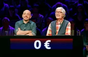 Rateteam-Kapitän Bernhard Hoëcker (l.) und der Schauspieler Christian Wolff (r.) bilden ein Rateteam.