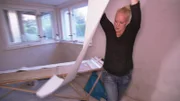 Annika (Bild) und Kevin haben im beschaulichen Bad Belzig ihr Sommertraumhaus gefunden. Bevor sie einziehen können, wartet jedoch noch eine Menge Arbeit auf die kleine Familie.