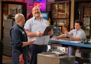 (v.l.n.r.) Ruben (Jessie Prez); Jim McAllister (Will Sasso); Georgie Cooper (Montana Jordan)