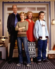 2. Staffel: Familie Degenhardt: (v.li.) Hendrik (Gottfried Vollmer), Alex (Wolke Hegenbarth), Anke (Maren Kroymann) und Sebastian (Frederik Hunschede)