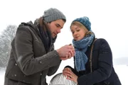 Konstantin (Moritz Tittel, l.); Marlene (Lucy Scherer, r.)