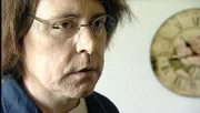 Christiane (Foto) möchte endlich wie eine Frau leben und aussehen. Die 49-Jährige lebt in einem künstlich vermännlichten Körper, begleitet von psychischem und physischem Leid, voller Demütigungen und Missachtung.
