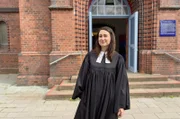 Pastorin Rebecca Assif leitet die evangelische Reiherstieggemeinde in Hamburg-Wilhelmsburg.