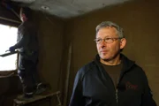 Lehmpionier Georg Hofer macht den historischen Baustoff Lehm wieder tauglich für die breite Anwendung. Denn: Lehm kühlt im Sommer und wärmt im Winter. Ideal für zukünftige Hitzewellen.