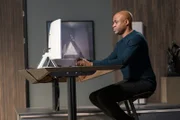 Pictured: Everett Kynes  (Wayne Brady)
