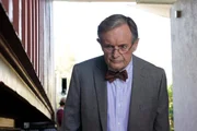 Donald Mallard (David McCallum)