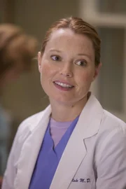 Kümmert sich um Callies Tochter Sofia, die in die Klinik eingeliefert wurde, während Callie im OP ist: Penelope (Samantha Sloyan) ...