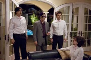 (v.l.n.r.) Ron Donald (Ken Marino); Nick DiCintio (Thomas Lennon); Henry Pollard (Adam Scott); Lydia Dunfree (Megan Mullally)