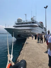 Orient Queen Orient Queen