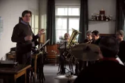 Bamberger (Horst Kummeth) ist zuversichtlich, dass die Lansinger Blaskapelle es mit ihrem neuen Stil auf den "Blaskapellen"-Sampler schafft.