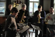Nun hegt auch Bamberger (Horst Kummeth) die ersten Zweifel, ob Latino-Rhythmen wirklich passend für die Blaskapelle sind.
