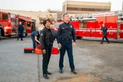 Angela Bassett (Athena Grant), Peter Krause (Bobby Nash).