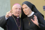 Horst Sachtleben (Bischof Rossbauer), Gaby Dohm (Louise von Beilheim).
