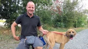 Julia Liebmann wartet schon in der Praxis auf Angus. Heute ist er Patient bei Frauchen. Ehemann Stefan sorgt zur Beruhigung für eine Runde Auslauf.