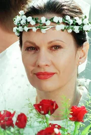 Evelyn Engleder (Nancy Schimek).