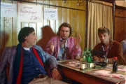 (v.li.): Herbert Fux (Sebesta), Lukas Resetarits (Burschi Leitner), Adi Hirschal (Rene Gstettner).