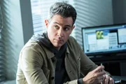 FBI SA Stuart Scola (John Boyd)