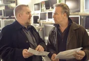 15 Uhr im Ersten. Die Kommissare Max Ballauf (Klaus J. Behrendt) und Freddy Schenk (Dietmar Bär) ermitteln in einem Elektrohandel.