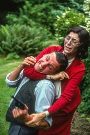 Christopher Eccleston (Frank Carter), Joanna Phillips-Lane (Gerda/Helen).