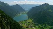 Der Wörthersee ist durch seine Lage mit seinen bis zu 25 Grad Wassertemperatur einer der wärmsten Alpenseen.
