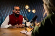 Werner "Frankfurt" Kirschner während ServusTVs Vodcast „Die Gruaberin“ in Salzburg, Österreich.