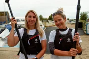 Liz Howard und Kate Baxter.