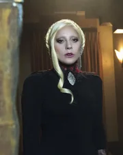 Elizabeth Johnson (Lady Gaga)