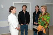 Lilly (Iris Mareike Steen), Julian (Onno Buß), Matilda (Anna-Katharina Fecher) und Yvonne (Gisa Zach) müssen bangen.