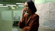 Die Redakteurin Eimi (Rinko Kikuchi) arbeitet an einer Story zu Frauenmorden.